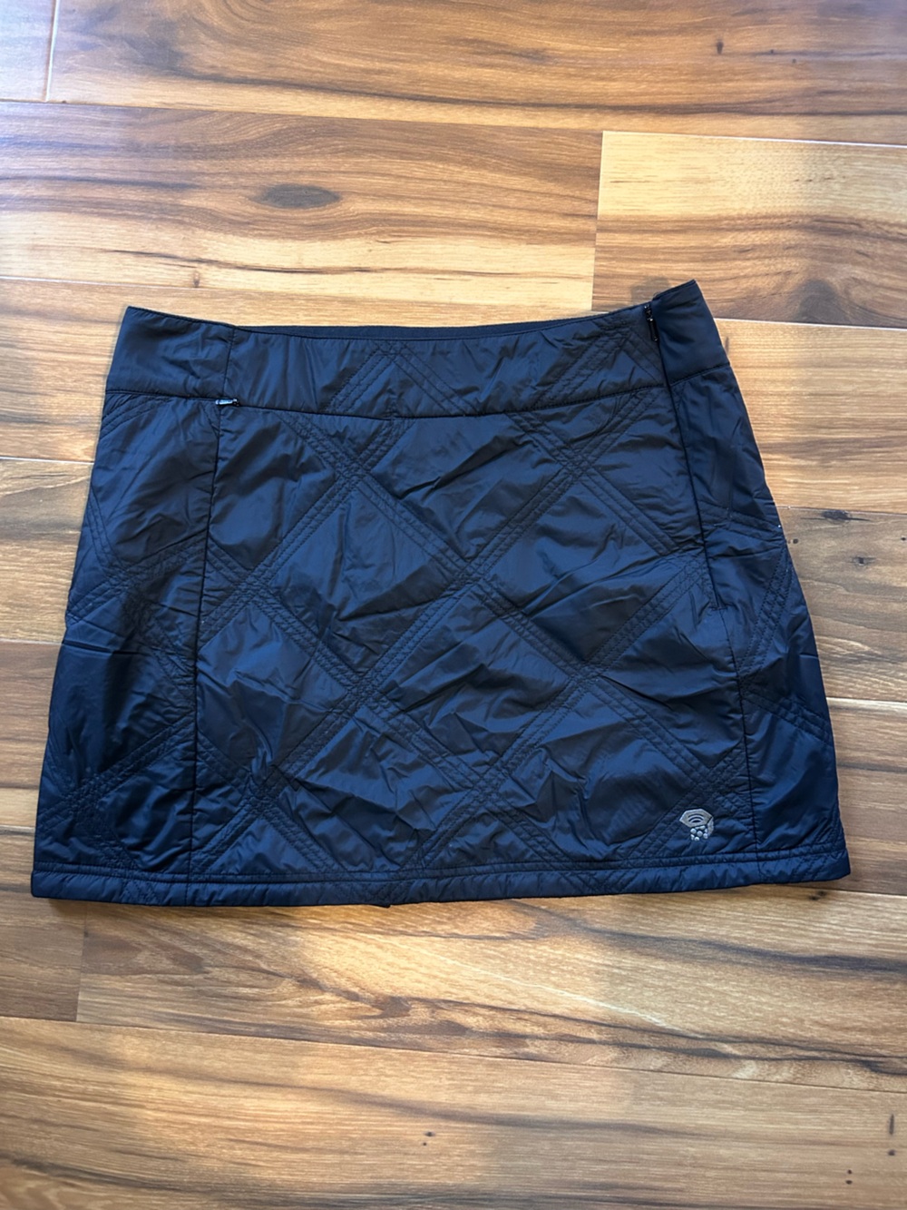 Mountain Hardwear Black Quilted Mini Skirt